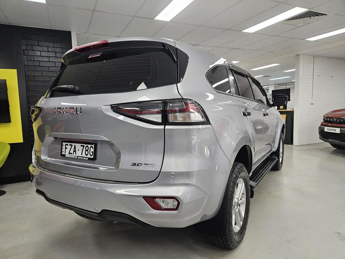 2022 Isuzu MU-X LS-M