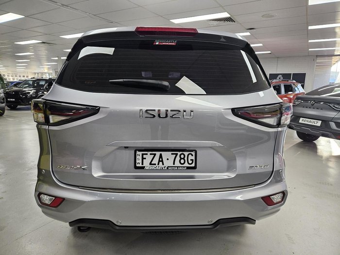 2022 Isuzu MU-X LS-M