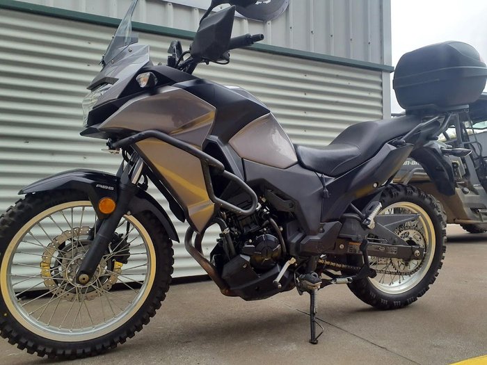 2017 Kawasaki Versys-X 300 (KLE300C) Versys Grey