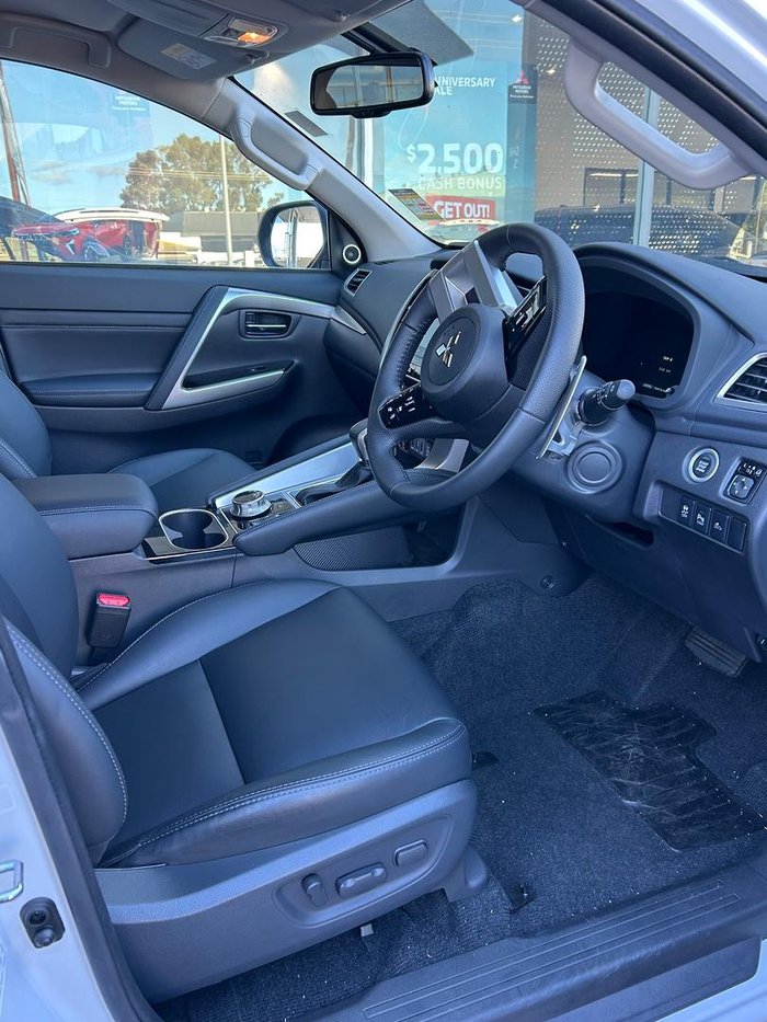 2024 Mitsubishi Pajero Sport Exceed