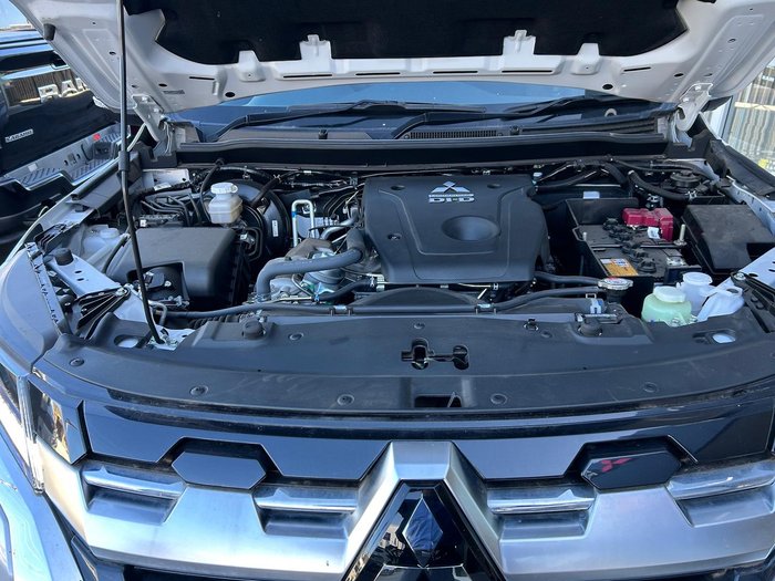 2024 Mitsubishi Pajero Sport Exceed