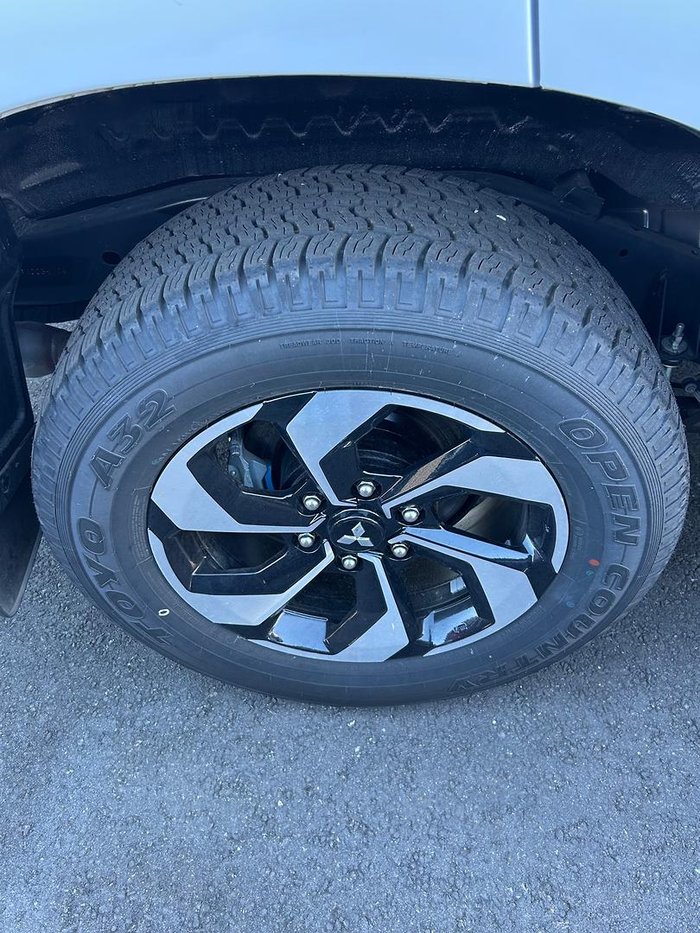 2024 Mitsubishi Pajero Sport Exceed