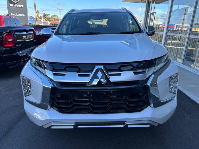 2024 Mitsubishi Pajero Sport Exceed