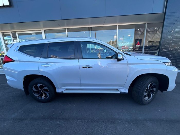 2024 Mitsubishi Pajero Sport Exceed