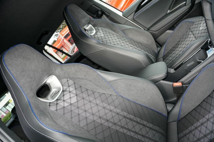 2025 Volkswagen Tiguan 150TSI R-Line