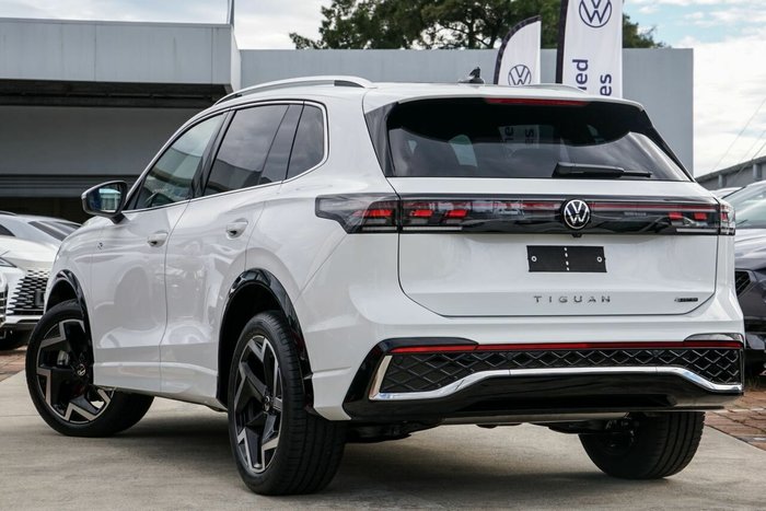 2025 Volkswagen Tiguan 150TSI R-Line