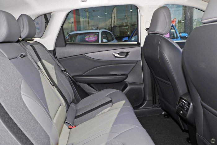 2025 MG MGS5 EV Essence 49