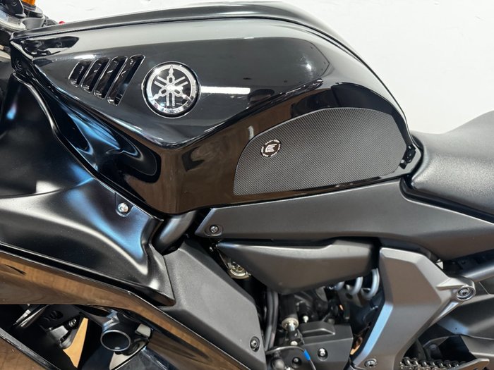 2021 Yamaha YZF-R7LA Black