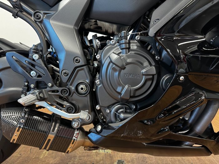 2021 Yamaha YZF-R7LA Black