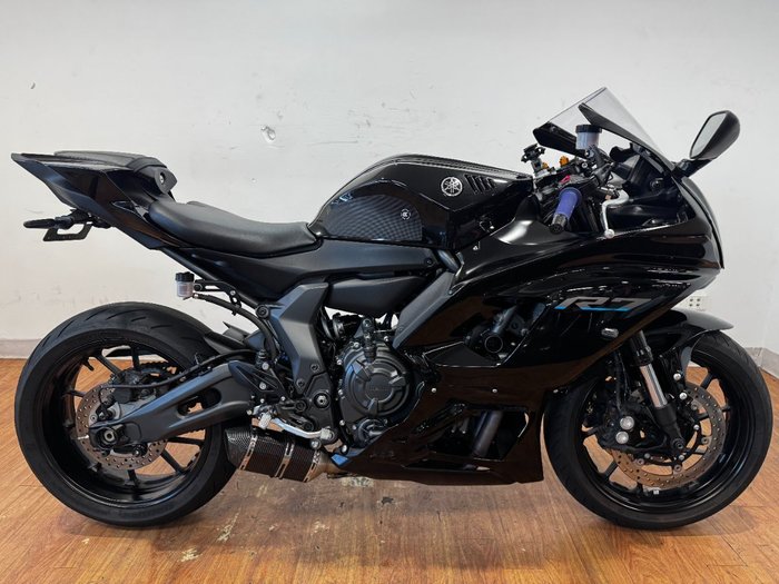2021 Yamaha YZF-R7LA Black