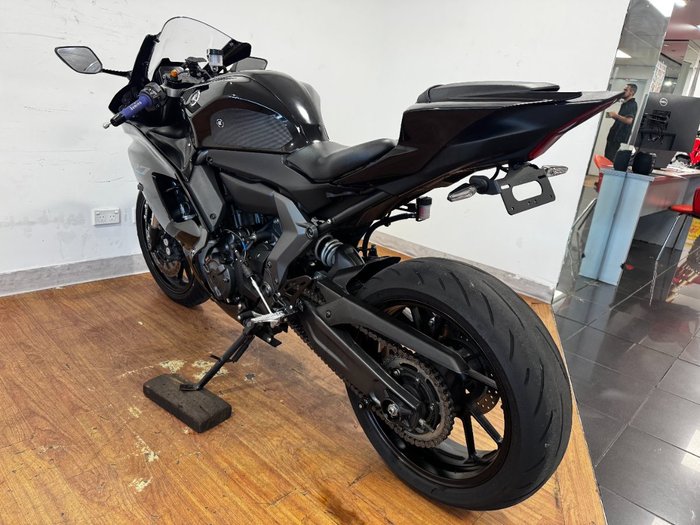 2021 Yamaha YZF-R7LA Black