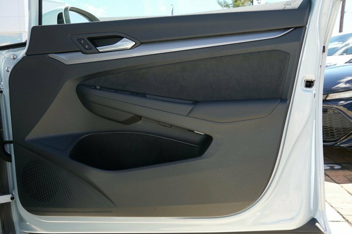 2025 Volkswagen Golf 110TSI Style