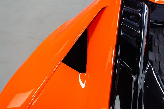 2025 Lamborghini Revuelto 744 MY24 AWD Arancio Apodis