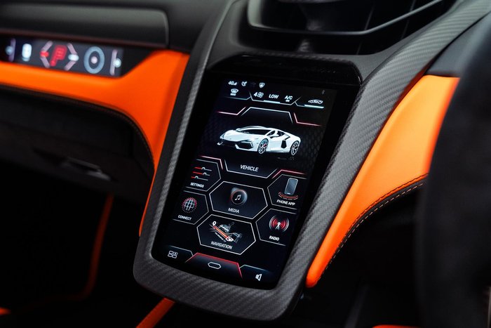 2025 Lamborghini Revuelto 744 MY24 AWD Arancio Apodis