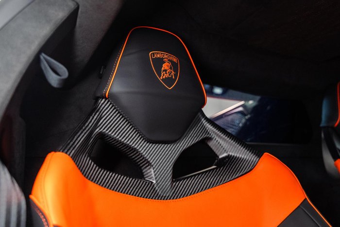 2025 Lamborghini Revuelto 744 MY24 AWD Arancio Apodis