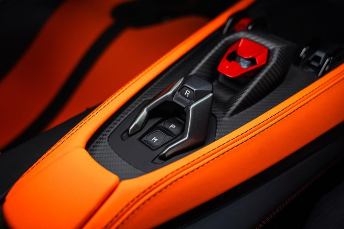 2025 Lamborghini Revuelto 744 MY24 AWD Arancio Apodis