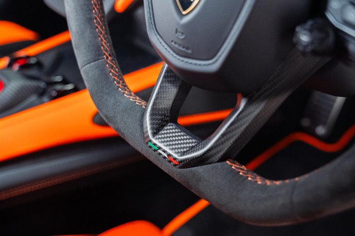 2025 Lamborghini Revuelto 744 MY24 AWD Arancio Apodis