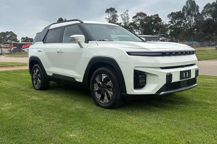 2025 KGM Torres EVX