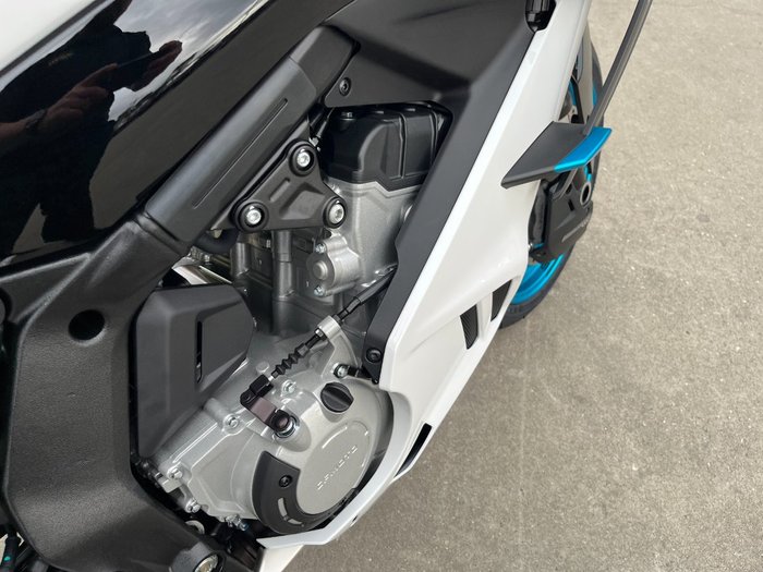 2025 CFMOTO 2025 CF Moto 650CC 675SR-R ABS NEBULA WHITE