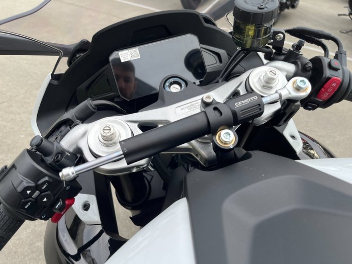 2025 CFMOTO 2025 CF Moto 650CC 675SR-R ABS NEBULA WHITE