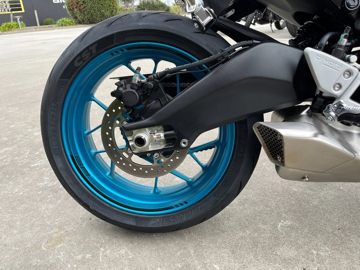 2025 CFMOTO 2025 CF Moto 650CC 675SR-R ABS NEBULA WHITE