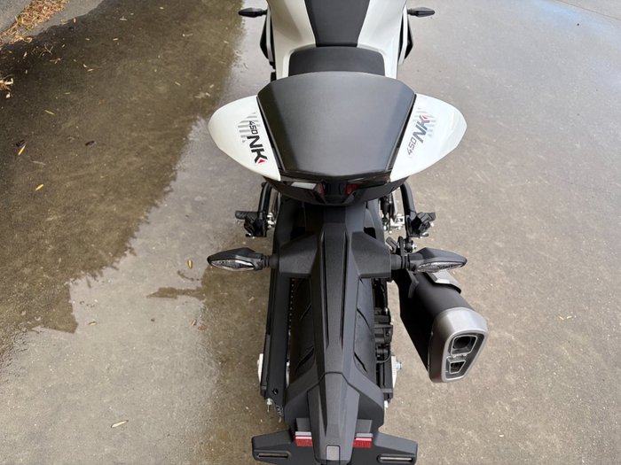 2025 CFMOTO 450 NK NEBULA WHITE