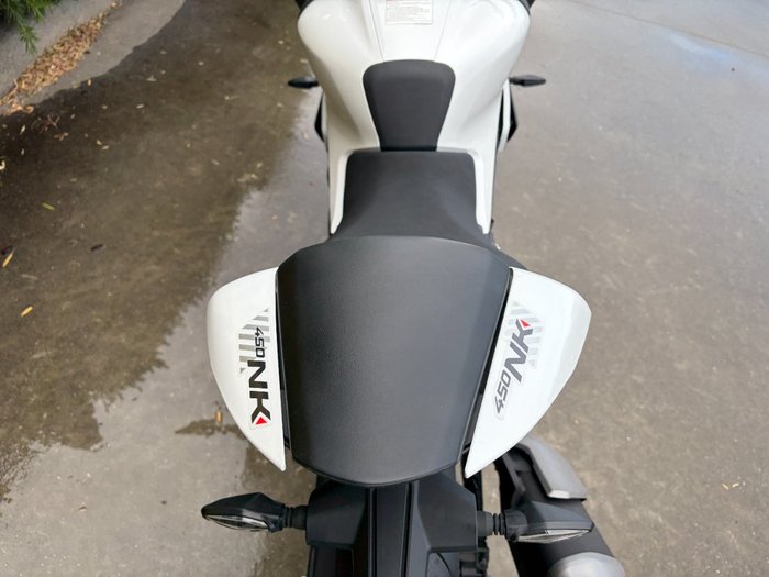 2025 CFMOTO 450 NK NEBULA WHITE