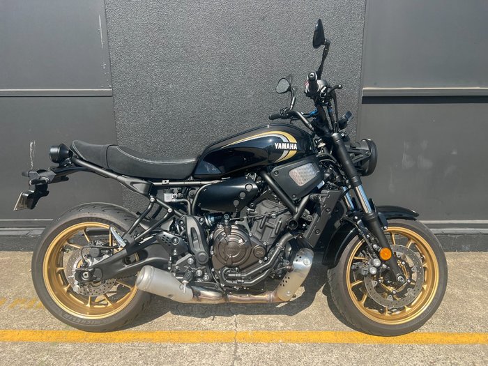 2023 Yamaha XSR700 BLACK