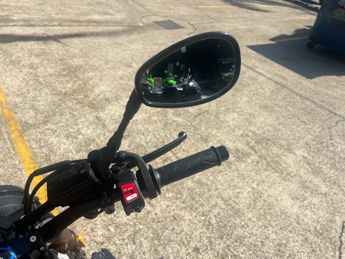 2023 Yamaha XSR700 BLACK