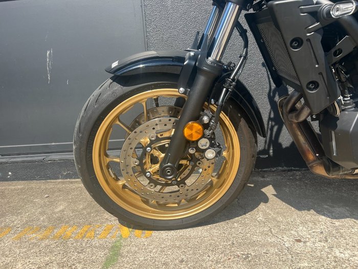 2023 Yamaha XSR700 BLACK