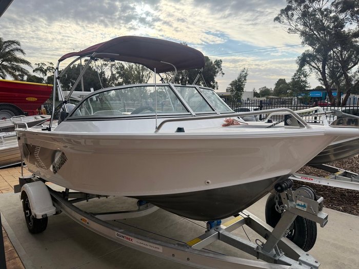 2023 QUINTREX 450 Fishabout