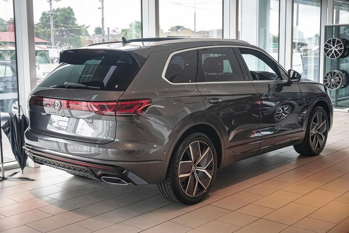 2025 Volkswagen Touareg 210TDI R-Line