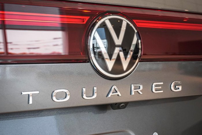 2025 Volkswagen Touareg 210TDI R-Line