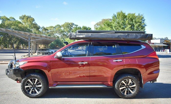 2016 Mitsubishi Pajero Sport GLS