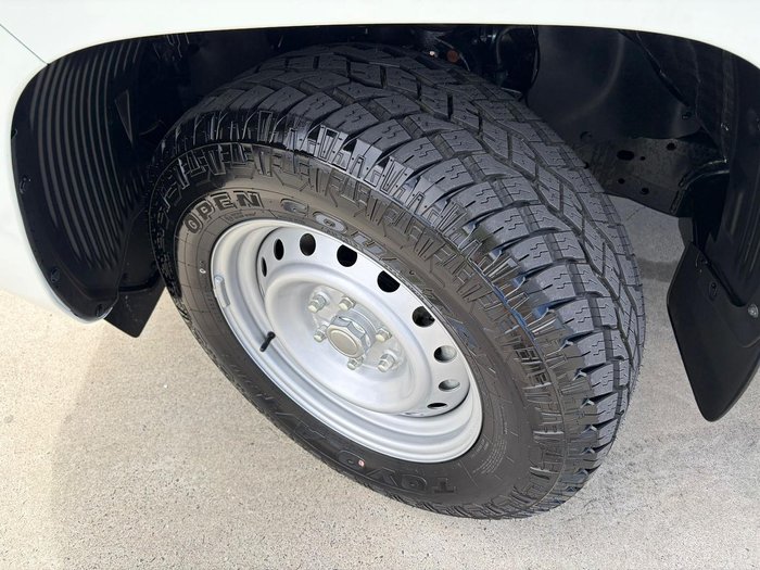 2025 Mitsubishi Triton GLX