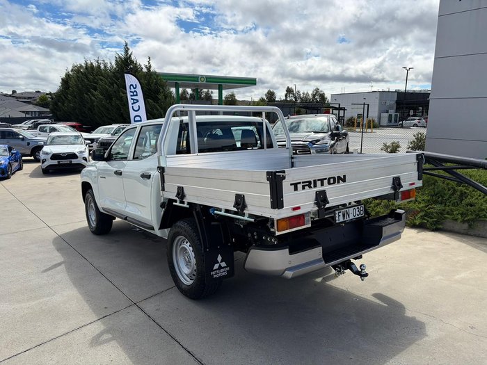 2025 Mitsubishi Triton GLX