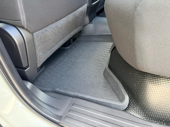 2025 Mitsubishi Triton GLX