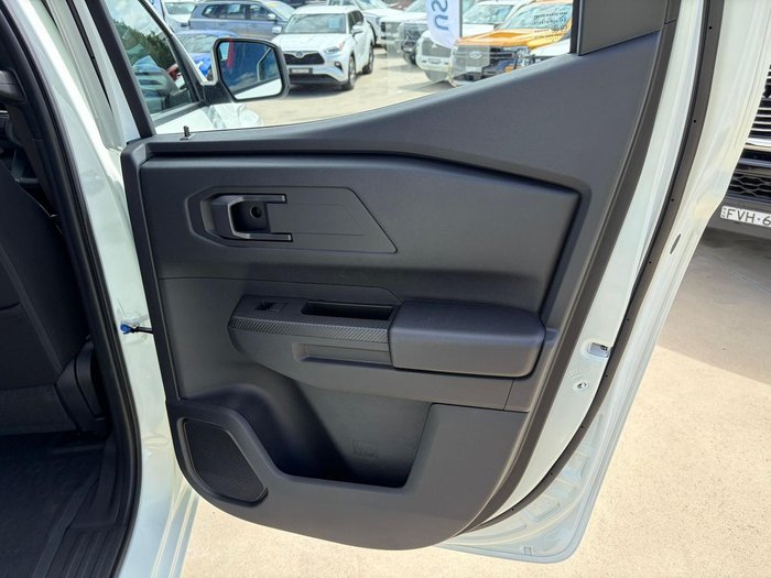 2025 Mitsubishi Triton GLX