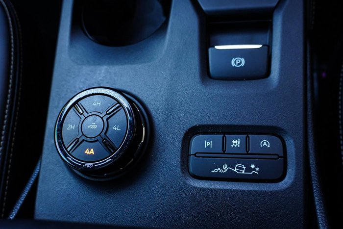 2024 Ford Everest Platinum