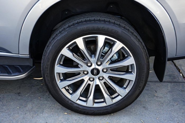 2024 Ford Everest Platinum