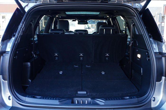 2024 Ford Everest Platinum