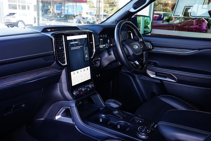 2024 Ford Everest Platinum