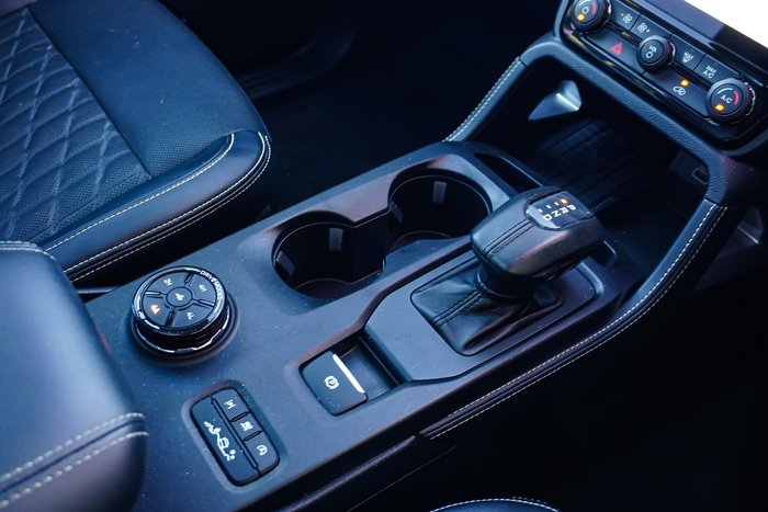 2024 Ford Everest Platinum