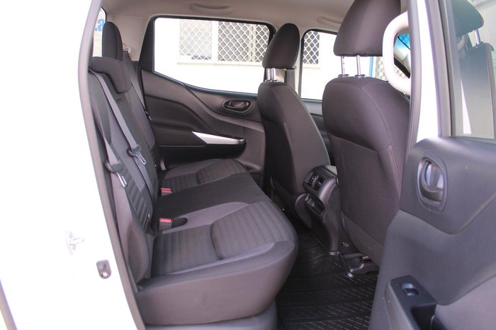 2021 Nissan Navara SL