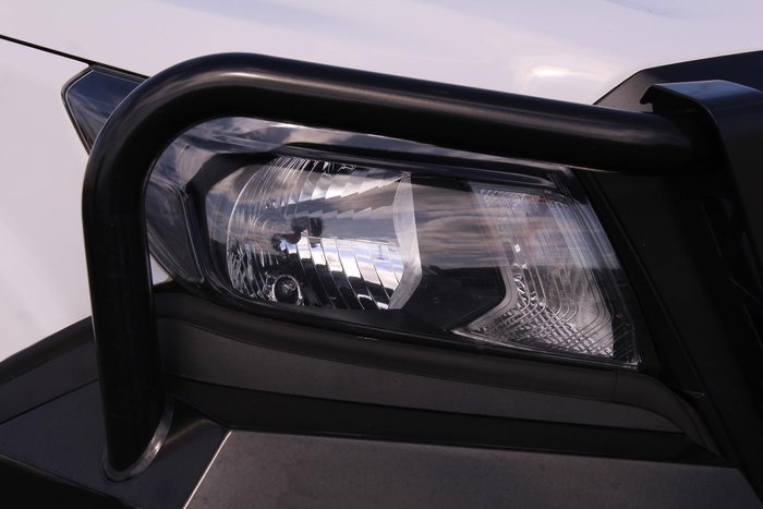 2021 Nissan Navara SL