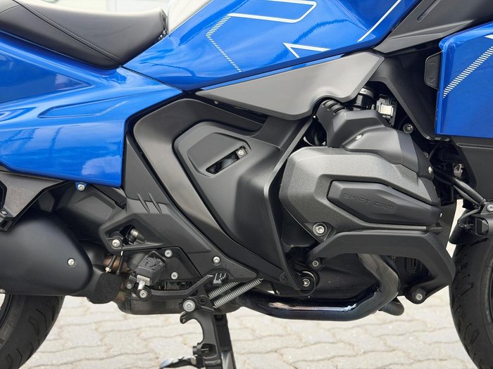 2025 BMW R 1300 RT Impulse R 1300 Blue