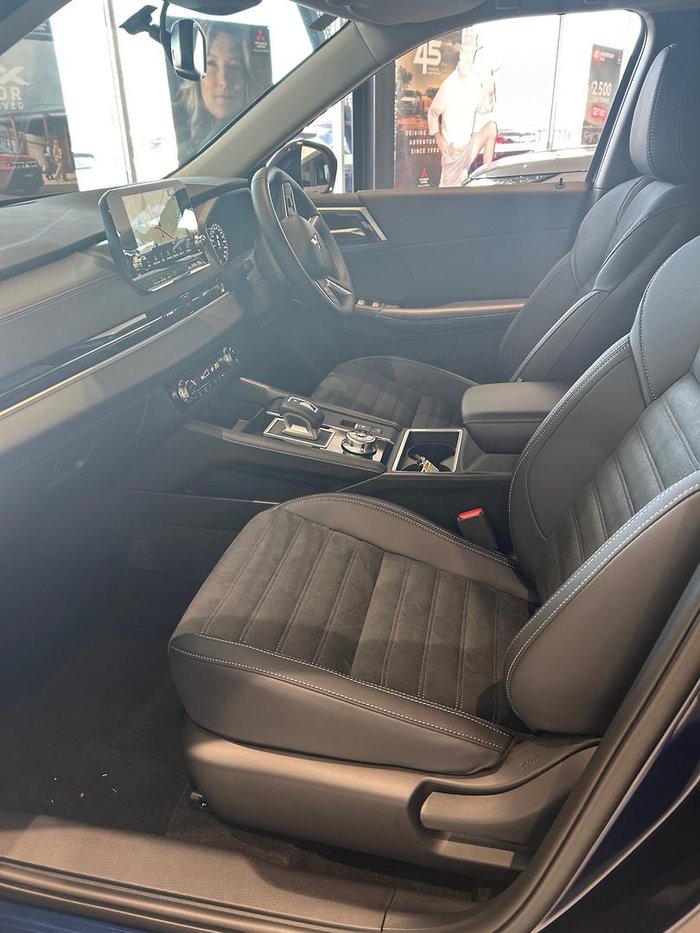 2025 Mitsubishi Outlander PHEV Aspire