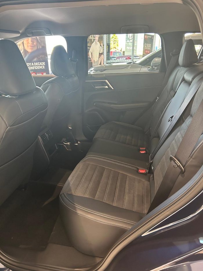 2025 Mitsubishi Outlander PHEV Aspire