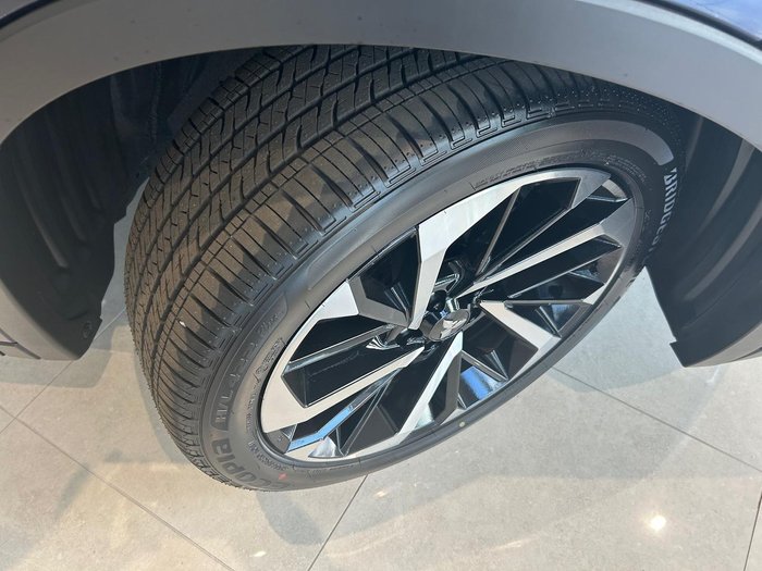 2025 Mitsubishi Outlander PHEV Aspire