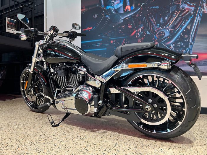 2025 Harley-Davidson Breakout 117 (FXBR) Softail Black